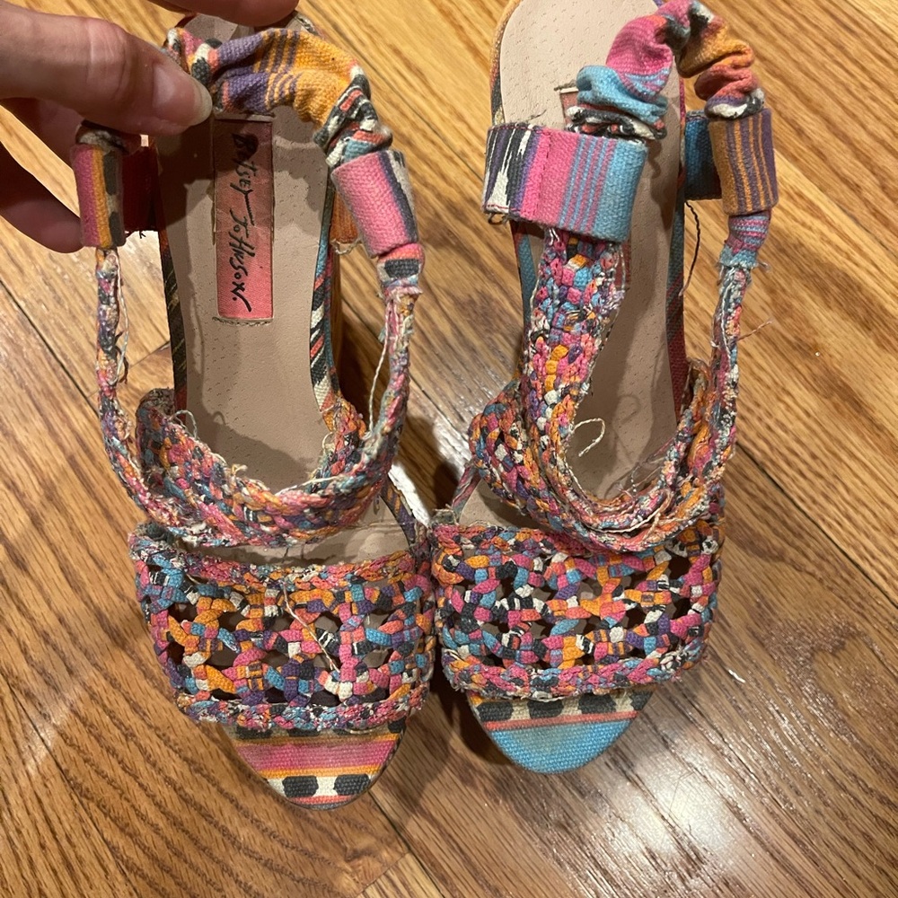 Colorful Betsey Johnson Woven Women's Wedge Sandals - Picture 4 of 8